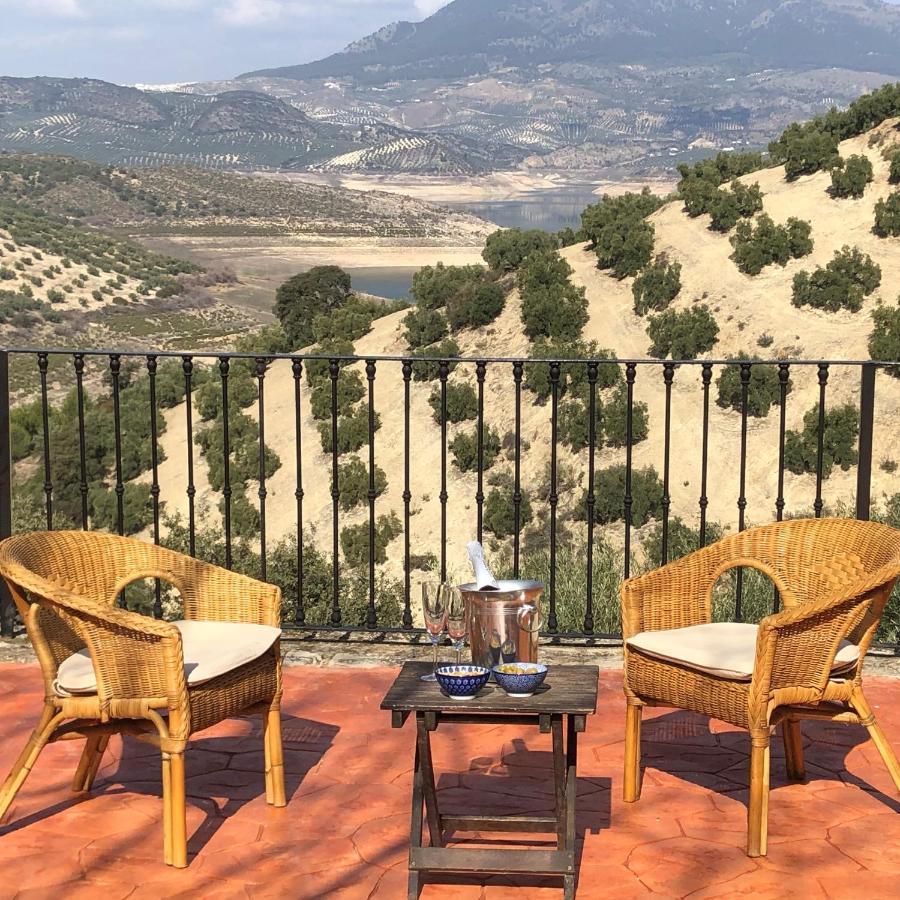 Cortijo Rocas Altas Villa Iznájar Екстериор снимка