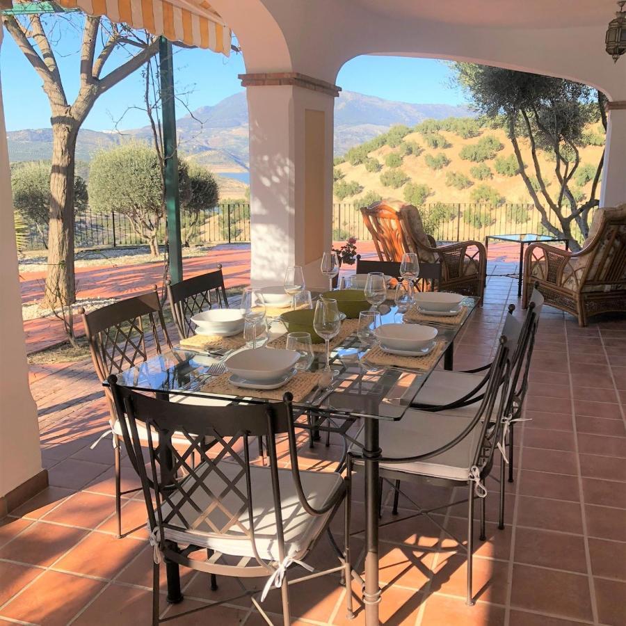 Cortijo Rocas Altas Villa Iznájar Екстериор снимка