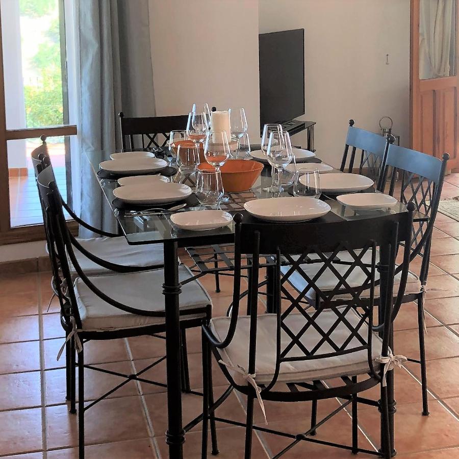 Cortijo Rocas Altas Villa Iznájar Екстериор снимка